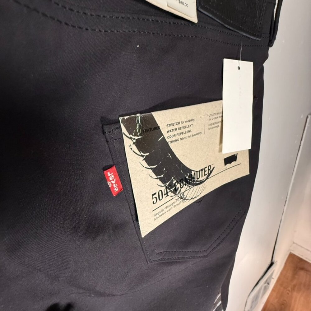 Levis 504 Commuter
